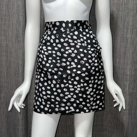 NWOT Forever 21 Black & White Print Skirt w/ Pockets Small - Picture 3 of 11